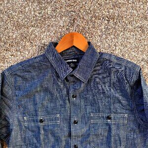 Land's End Chambray Work Shirt. Color Blue. Size M.